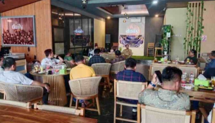 Pemuda Kepulauan Menggelar Halal Bihalal, Sentil Keras Kebijakan Bupati