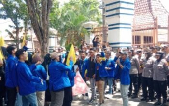 Aksi PMII Sampang: Izin Tambang 2 Hektare, Eksploitasi 20 Hektare