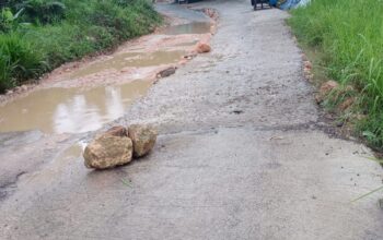 Perbaikan Mandiri Jalan di Sampang Malah Jadi Petaka