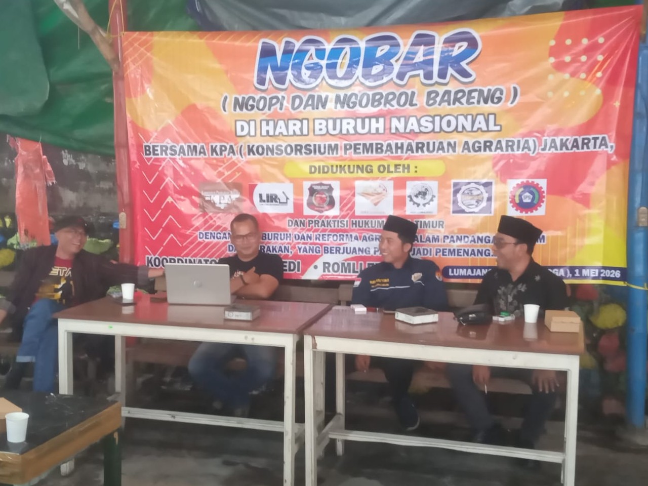 Peringati Hari Buruh Nasional, KPA Jakarta Gelar Diskusi Agraria di Lumajang