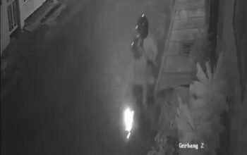 Aksi Teror Bondet Meledak Malam terjadi lagi Depan Rumah Warga di Probolinggo