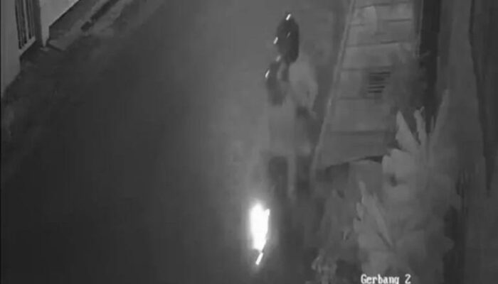 Aksi Teror Bondet Meledak Malam terjadi lagi Depan Rumah Warga di Probolinggo