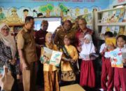Perkuat Literasi Anak, BPRS Bhakti Sumekar Donasikan Buku dan Sarana Perpustakaan