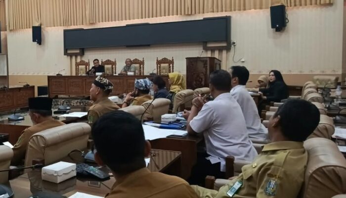 47 Petani Mengadu ke DPRD, Dugaan Intimidasi di Lahan Perhutani Jadi Sorotan