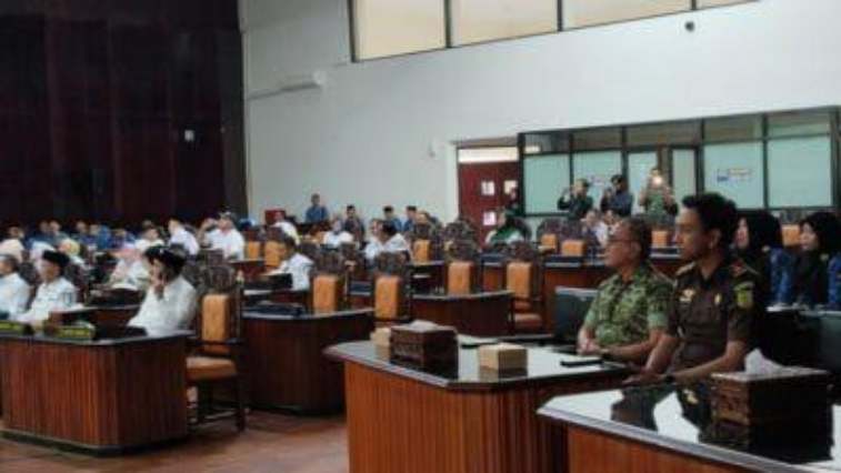 DPRD Probolinggo Sampaikan Pandangan Umum atas Pertanggungjawaban APBD 2025