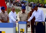 Prabowo Resmikan 1.151 Km Jalan Daerah di Sampang, Untuk Tekan Biaya Logistik