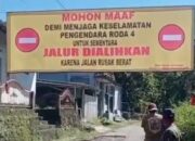 Alih Fungsi Lahan Masyarakat Desa Bayu Tanam Pisang di Tengah Jalan