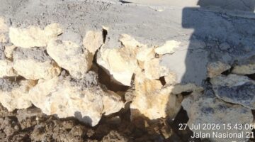 FOTO: Pasangan batu tanpa mortar di sisi luar sebelah barat yang di kelolah P3A Plakaran Hijau Senin, (27/7). @by_News9.id