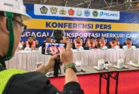FOTO: Bea Cukai Tanjung Perak, dan Kepolisian Republik Indonesia (Polri) dalam konferensi pers. @by_News9.id
