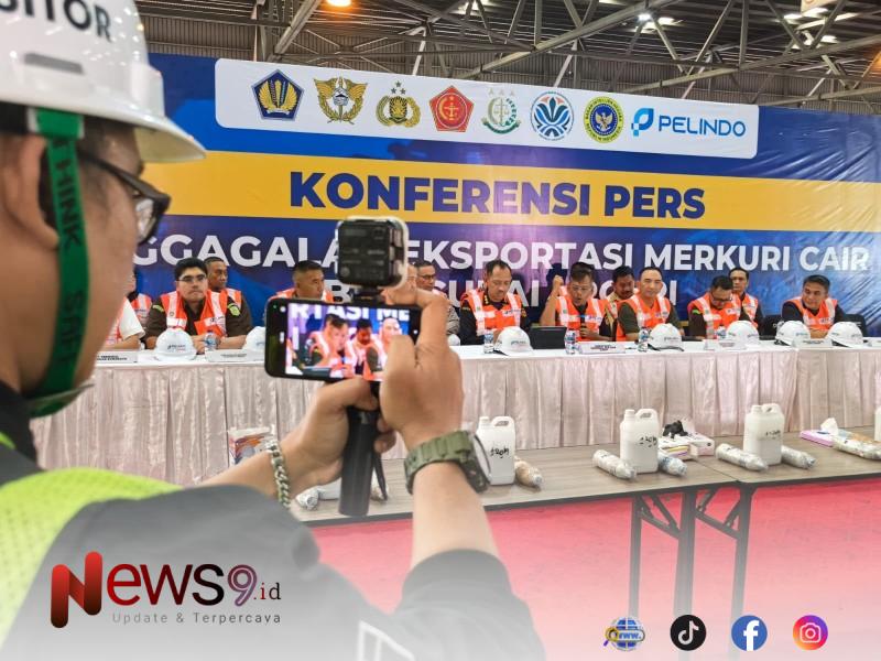 FOTO: Bea Cukai Tanjung Perak, dan Kepolisian Republik Indonesia (Polri) dalam konferensi pers. @by_News9.id