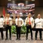 FOTO: Iptu Dwi Sugiyanto saat menerima Penghargaan atas Prestasi Satreskoba Polres Lumajang dari Polda Jatim. @by_News9.id