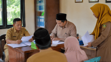 FOTO: (ilustrasi) Perangkat desa berinisial NHD yang diketahui menjabat sebagai Kepala SDI di Kecamatan Talango. @by_News9.id
