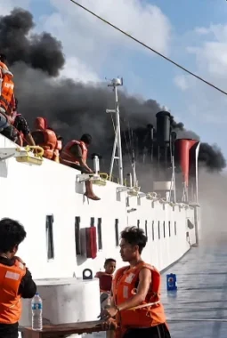Penumpang Bongkar Dugaan Penyebab Kebakaran KM Mutiara Sentosa 2
