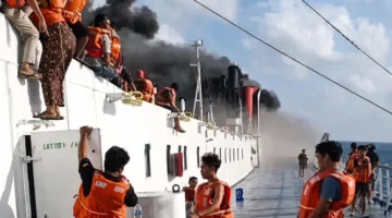 FOTO: Penumpang KM Mutiara Sentosa 2 yang terbakar di perairan utara Kabupaten Sumenep, @by_News9.id