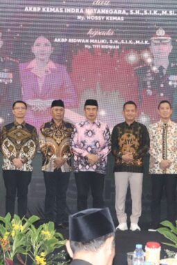Kenal Pamit Kapolres Madiun, Bupati Hari Wuryanto Tekankan Penguatan Sinergi demi Menjaga Stabilitas dan Kondusivitas Daerah