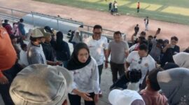 FOTO: Bupati Indah didampingi Wabup yuda bersama Pengurus PSSI Kab. Lumajang. @by_News9.id