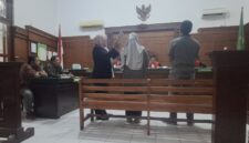 FOTO: Sidang gugatan pekerja dalam perselisihan hubungan industrial. @by_News9.id