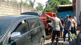 FOTO: Pria terduga pelaku saat diamankan aparat kepolisian. @by_News9.id