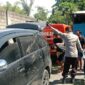 FOTO: Pria terduga pelaku saat diamankan aparat kepolisian. @by_News9.id