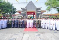 FOTO: Pemerintah Kabupaten Madiun menggelar Upacara Peringatan Hari Ulang Tahun (HUT) ke-81 Kemerdekaan RI. @by_News9.id