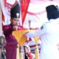 FOTO: Bupati Sumenep Dr. H. Achmad Fauzi Wongsojudo, bertindak sebagai Inspektur Upacara. @by_News9.id