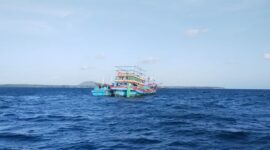 FOTO: Kapal purse seine yang melakukan aktivitas penangkapan ikan di sekitar wilayah rumpon. @by_News9.id
