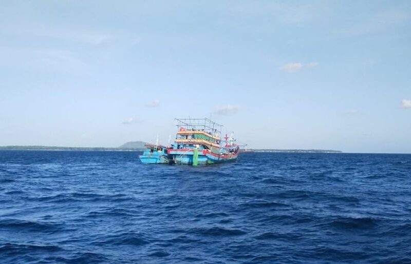 FOTO: Kapal purse seine yang melakukan aktivitas penangkapan ikan di sekitar wilayah rumpon. @by_News9.id