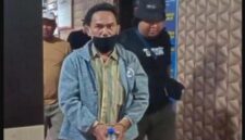FOTO: Andik terduga Saat digelandang ke Mapolres Lumajang. @by_News9.id