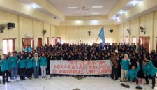 FOTO: Himpunan Mahasiswa Prodi (HMP) Pendidikan Guru Sekolah Dasar (PGSD) Universitas PGRI Sumenep pada kegiatan sosialiasasi ormawa. @by_News9.id