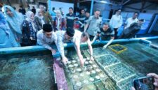 FOTO: Menteri Perdagangan RI Budi Santoso saat melepas ekspor koral hidup. @by_News9.id