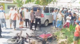 FOTO: Kendaraan yang dikendarainya terbakar di lokasi kejadian. @by_News9.id
