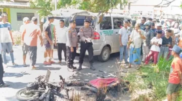 FOTO: Kendaraan yang dikendarainya terbakar di lokasi kejadian. @by_News9.id