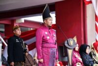 FOTO: Bupati Sumenep, Achmad Fauzi Wongsojudo, saat menghadiri Upacara Peringatan HUT ke-81 Kemerdekaan RI. @by_News9.id