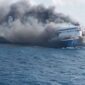 FOTO: KMP Mutiara Santosa 2 yang terbakar di perairan utara Kabupaten Sumenep. @by_News9.id