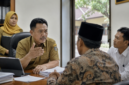 FOTO: (ilustrasi) Perangkat desa berinisial NHD, yang sekaligus menjadi Kepala SDI di Desa Kombang, Talango, @by_News9.id