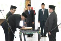 FOTO: Penandatanganan pejabat di lingkungan Pemerintah Kabupaten (Pemkab) Sumenep. @by_News9.id