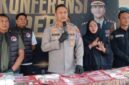 FOTO: Konferensi pers  sejumlah tersangka pengedar narkoba  kegiatan operasi “Tumpas Narkoba tahun 2026”, @by_News9.id