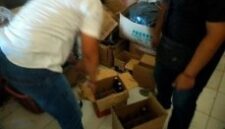 FOTO: Personel Satresnarkoba Polresta Sumenep saat mengamankan barang bukti. @by_News9.id
