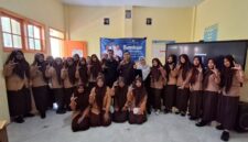 FOTO: SMK Al-Karimiyyah Sumenep dalam seminar. @by_News9.id