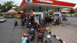 FOTO: (ilustrasi) Antrean di salah satu SPBU di wilayah Kab. Lumajang.@by_News9.id