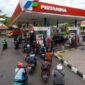 FOTO: (ilustrasi) Antrean di salah satu SPBU di wilayah Kab. Lumajang.@by_News9.id
