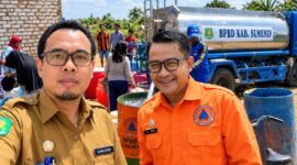 FOTO: Kepala Pelaksana (Kalaksa) BPBD Sumenep, Kamiluddin,  (kiri) bersama Kabid Pencegahan dan Kesiapsiagaan BPBD Sumenep, Moh. Ilyas, (kanan). @by_News9.id
