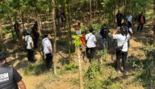 FOTO: Polres Probolinggo saat Rekontuksi di tempat kejadian perkara. @by_News9.id