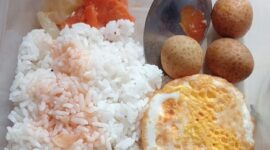 FOTO: Menu makanan yang dibagikan kepada siswa. @by_News9.id
