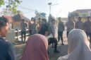 FOTO: Massa aksi dari Pemuda Peduli Desa (PPD) di depan Mapolresta Sumenep, @by_News9.id
