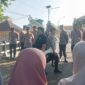 FOTO: Massa aksi dari Pemuda Peduli Desa (PPD) di depan Mapolresta Sumenep, @by_News9.id