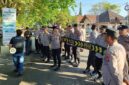 FOTO: Pemuda Peduli Desa (PPD) saat menggelar aksi di depan Mapolresta Sumenep, untuk segera menetapkan Asmawi sebagai tersangka. @by_News9.id