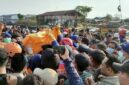 FOTO: Jenazah korban dievakuasi dibawa ke Dermaga Pelabuhan Tanjung Tembaga. @by_News9.id