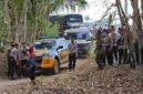 FOTO: Penertiban patok akses jln milik PT Kalijeruk randuagong. @by_News9.id