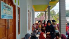 FOTO: Pelayanan kesehatan dasar masyarakat melalui kegiatan rutin Pos Pelayanan Terpadu (Posyandu). @by_News9.id